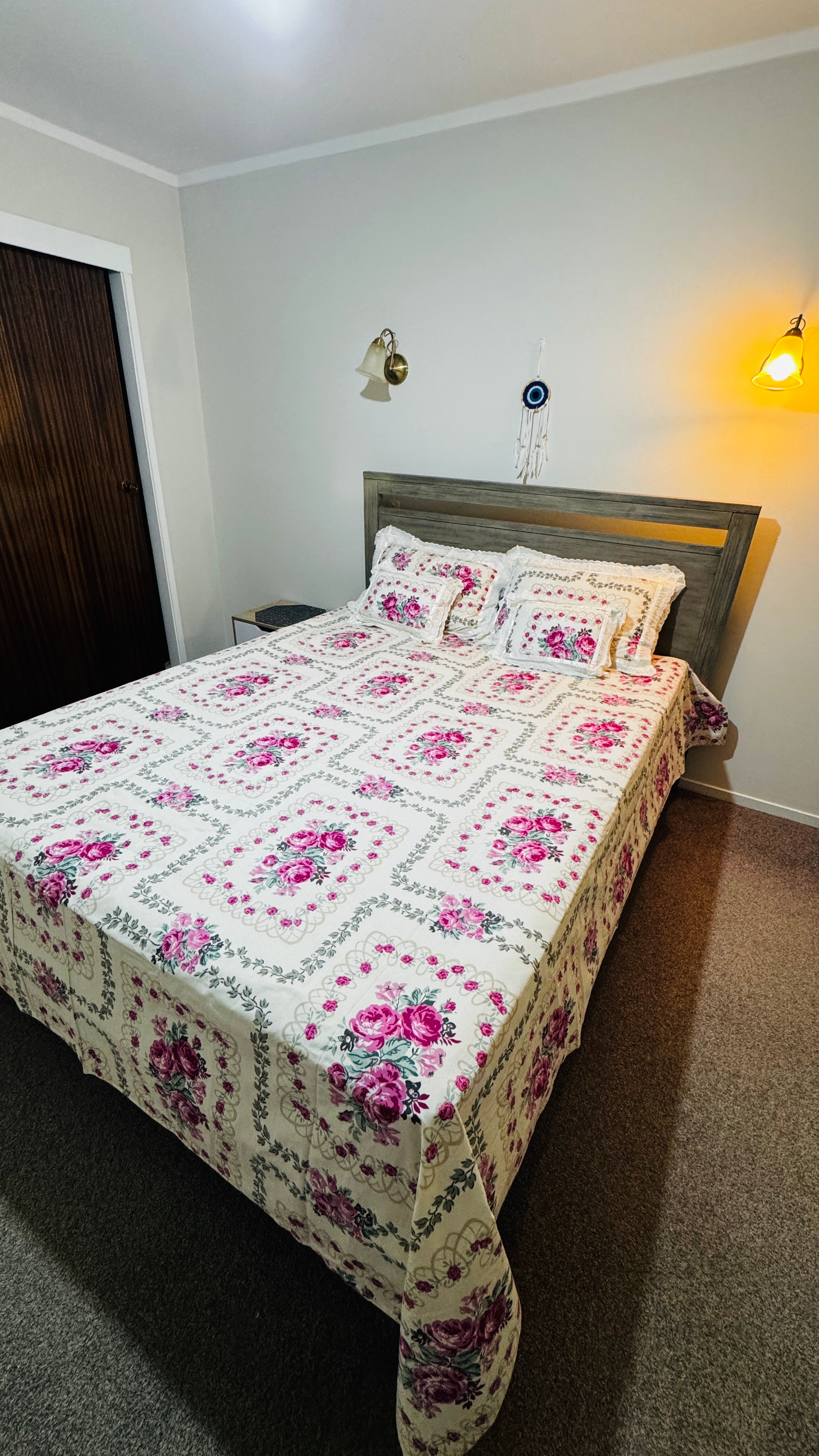 Bloom & Bliss- 5 Piece Bedsheet Set