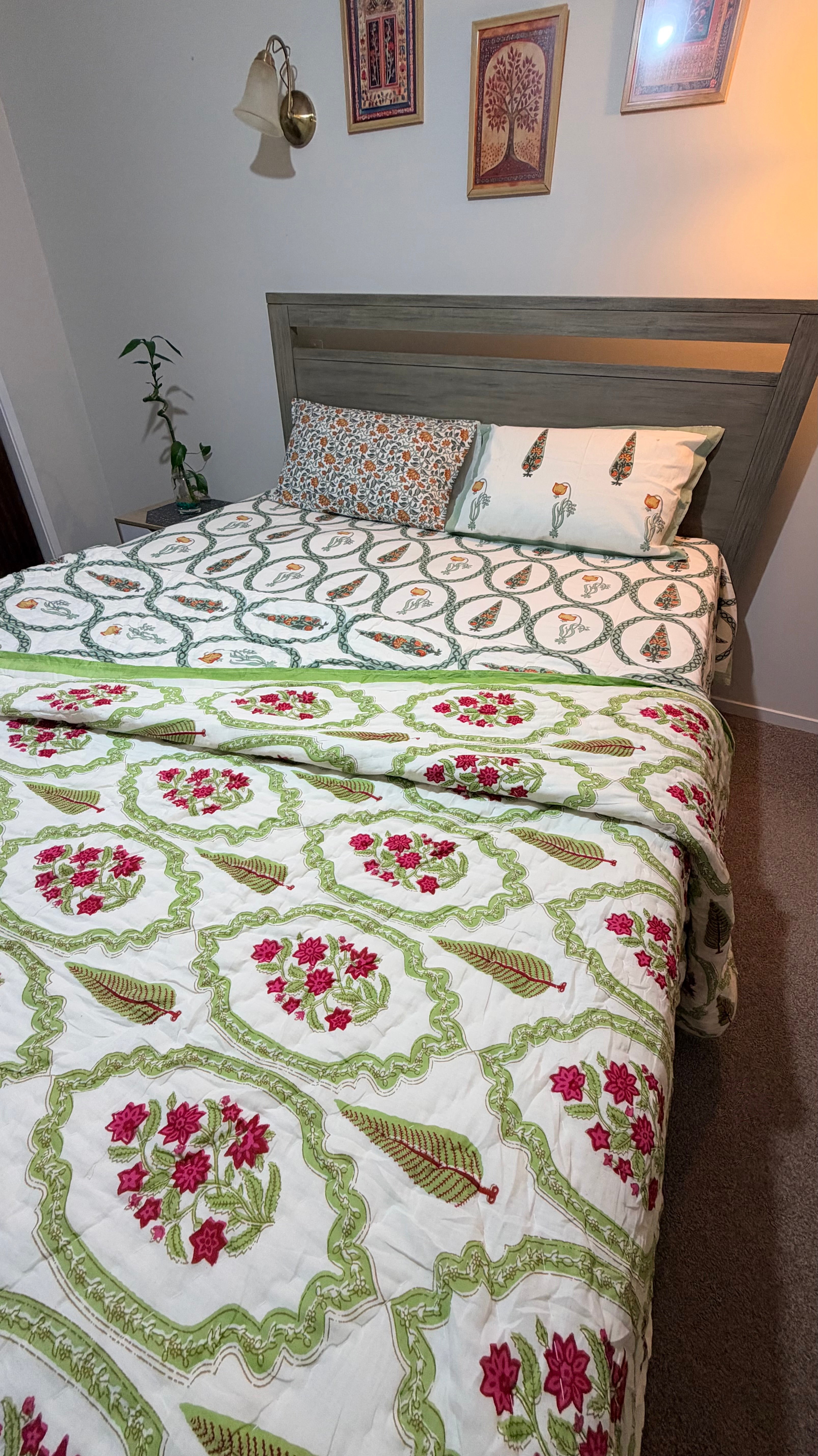 Hand Block Printed Cotton Bedding Queen Set with Quilt - Afreen Ivory