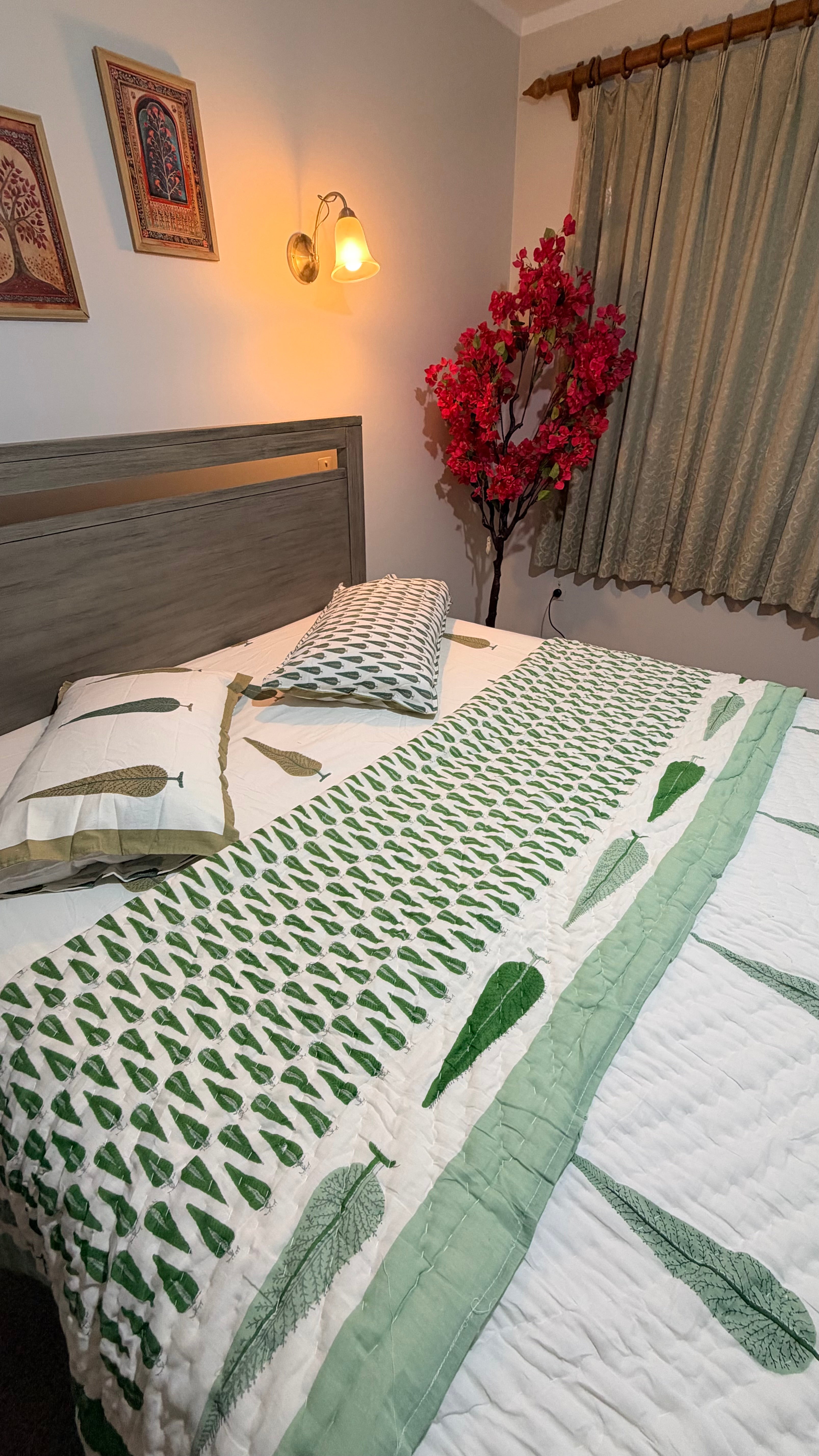 Hand Block Printed Cotton Queen Bedding Set – Sanganeri Charm