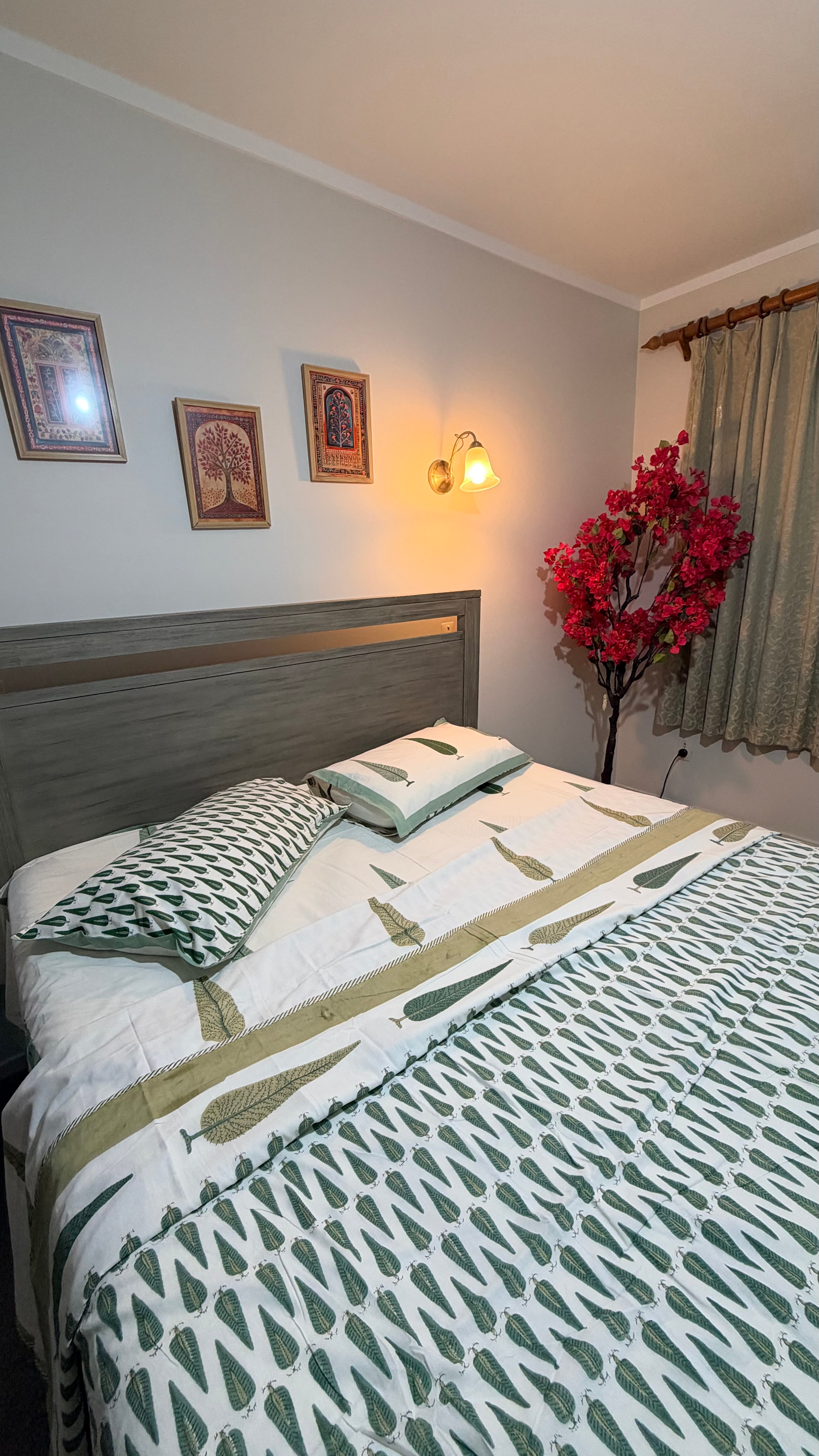Hand Block Printed Mulmul Cotton Bedsheet and Dohar Set - Neelkamal Bloom