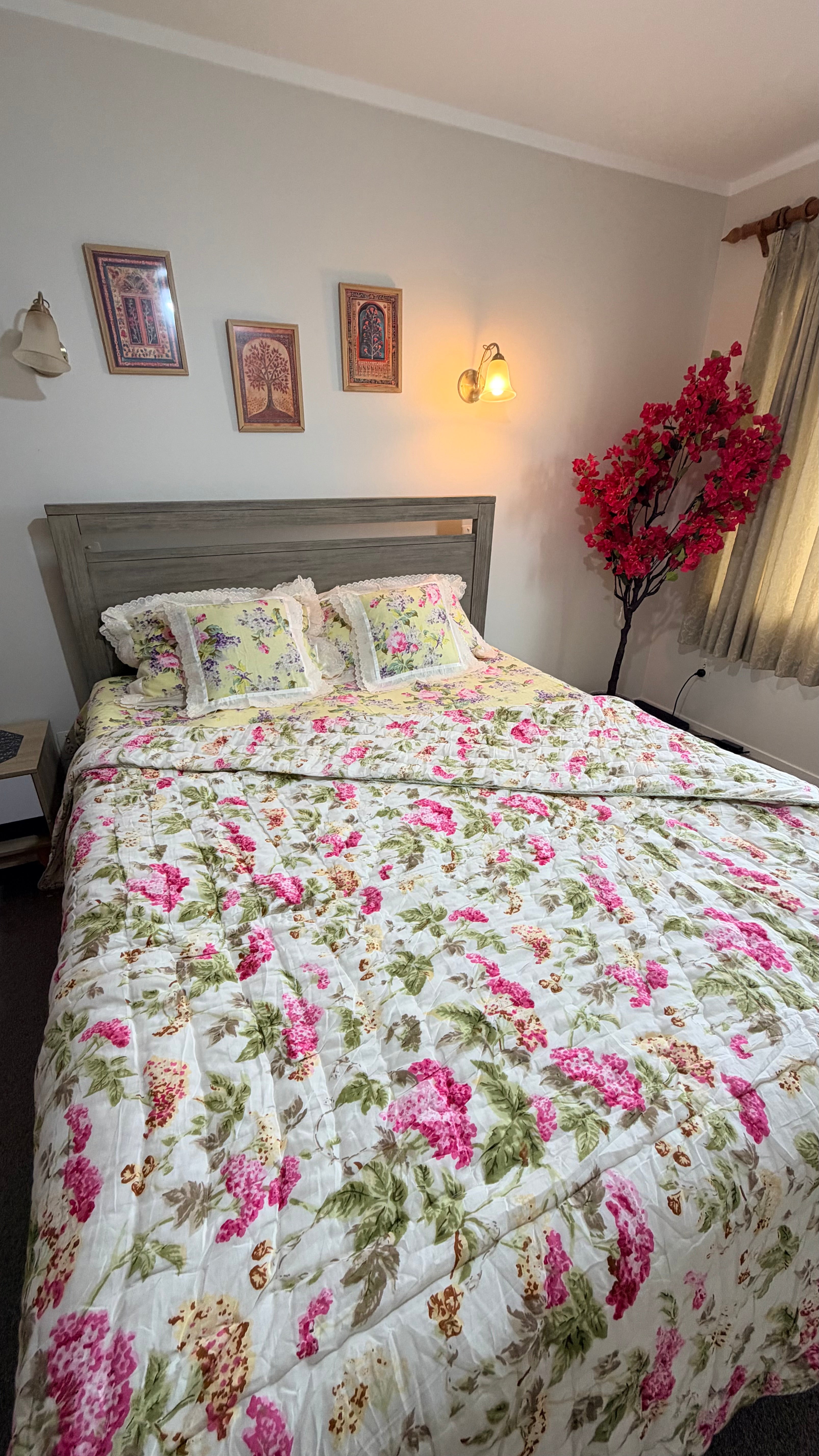 Hand Block Printed Cotton Bedding Set with Quilt - Neel Paisley Garden